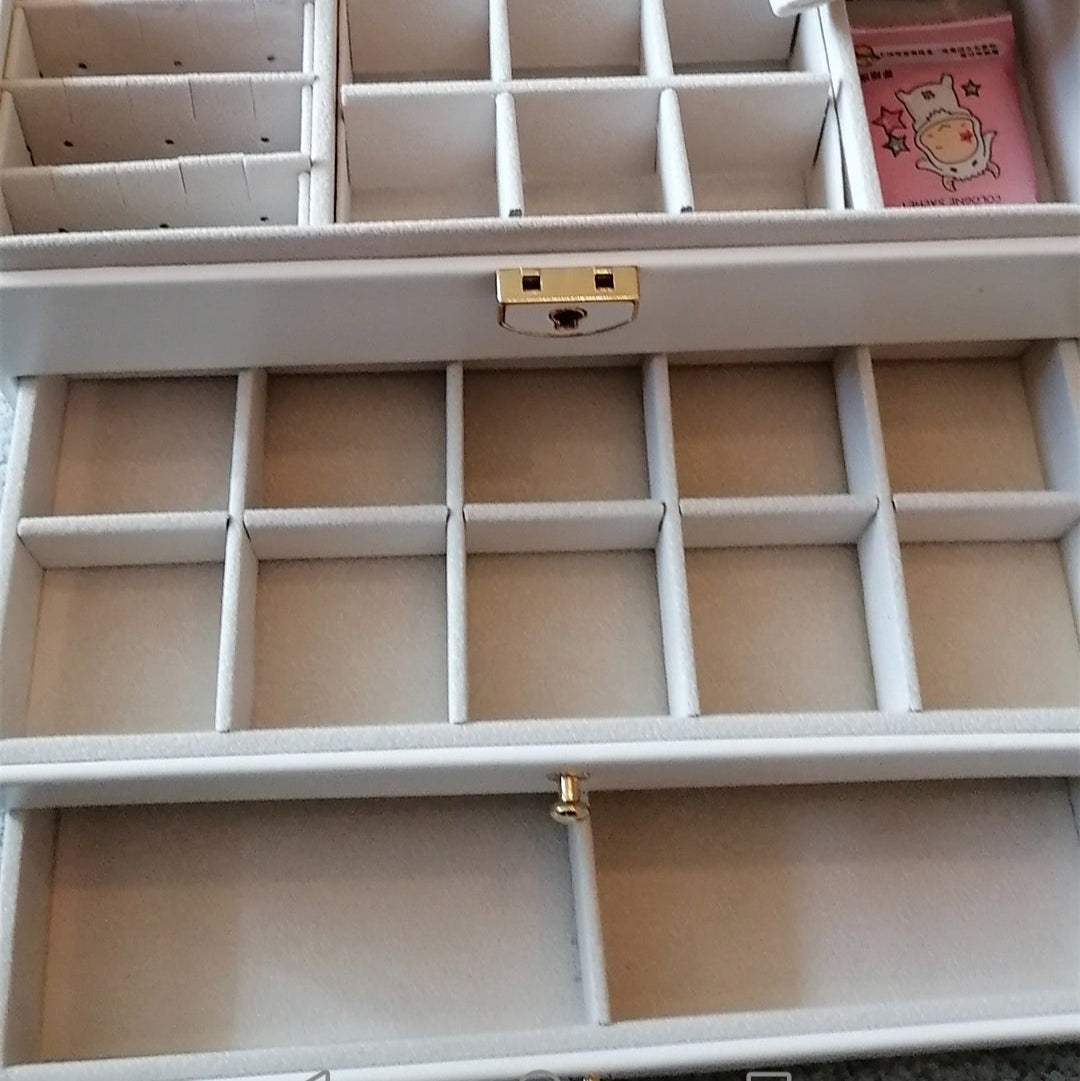 Boîte à bijoux