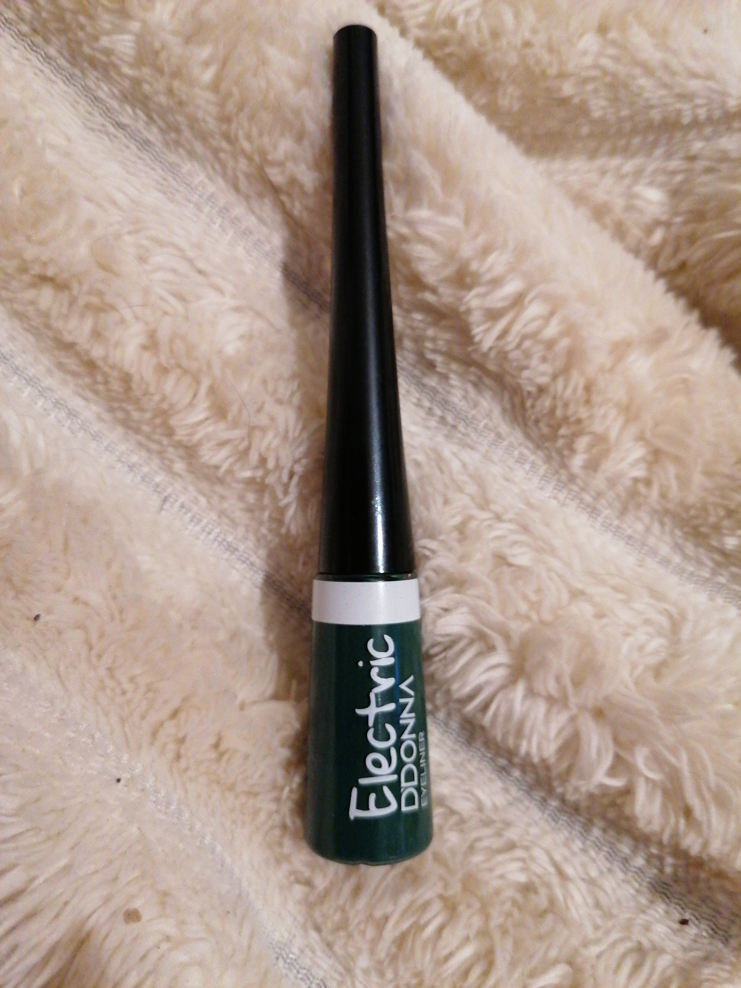 Eye liner vert