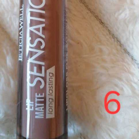 Rouge à lèvres n 6 tenue 24h