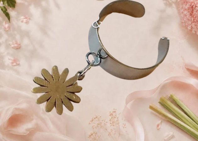 Bague marguerite acier fait main