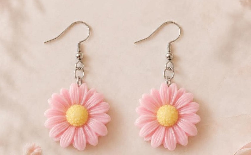 Violette boucles d'oreilles en acier fait main